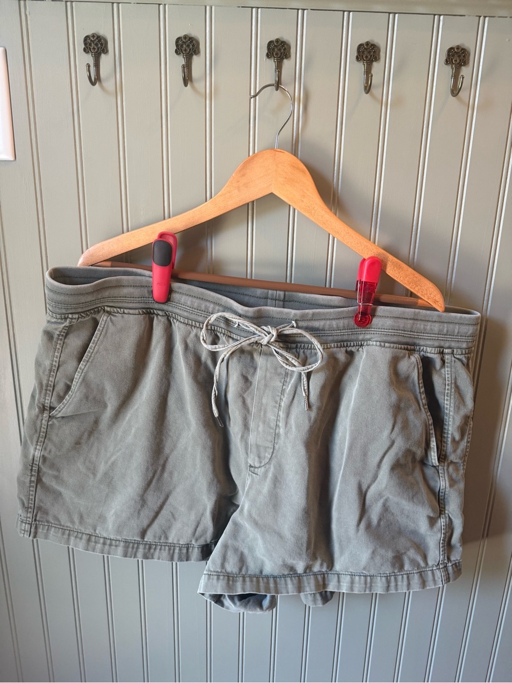 GAP Olive Gray Drawstring Casual Shorts